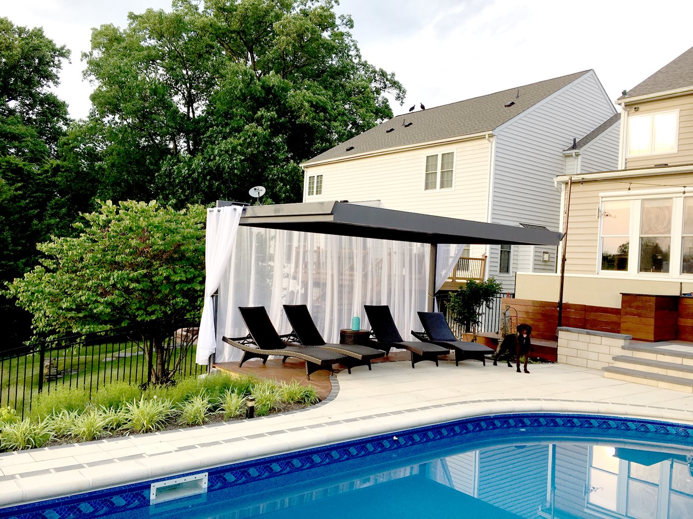 Poolside-Custom-Alba-at-Maryland-Residence-by-The-Deck-Awning-Co-(3).jpg